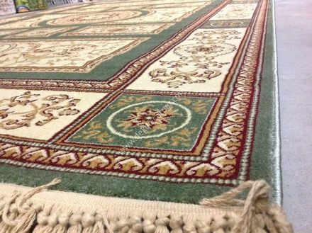 Carpet Manas 326 ivory green