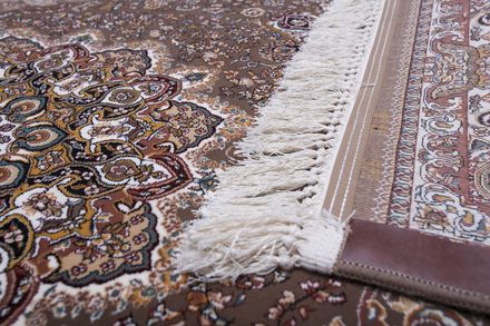 Carpet Kashan 772 walnut