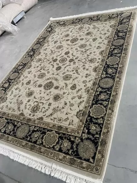 килим Esfahan 8942 ivory black