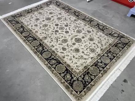килим Esfahan 8942 ivory black