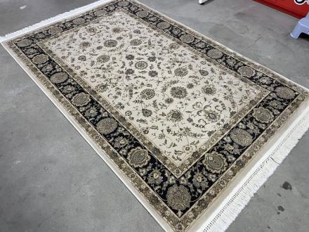 килим Esfahan 8942 ivory black